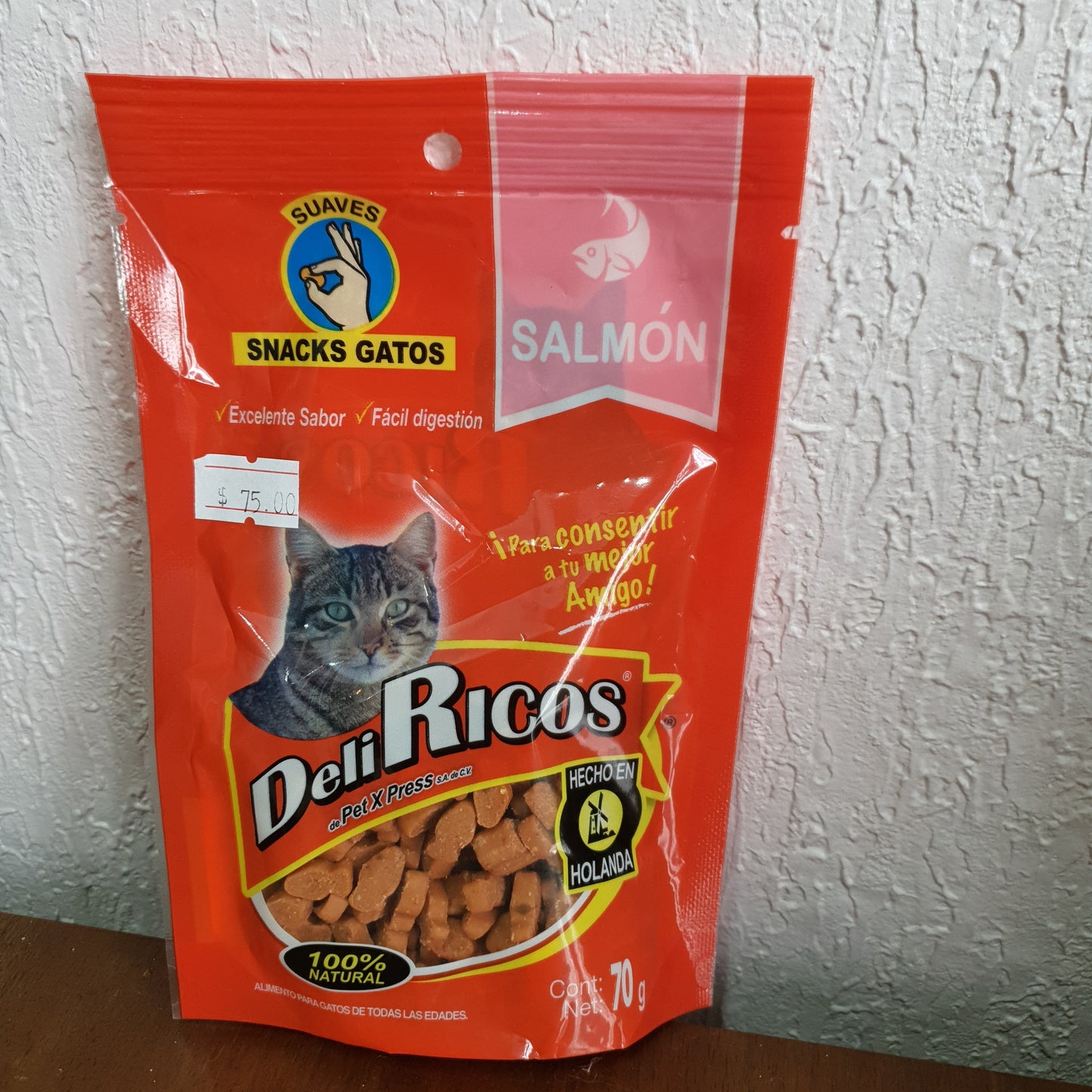 Deliricos pescaditos suaves para gato salmón