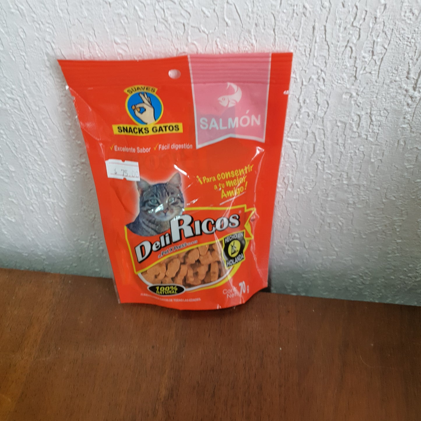 Deliricos pescaditos suaves para gato salmón