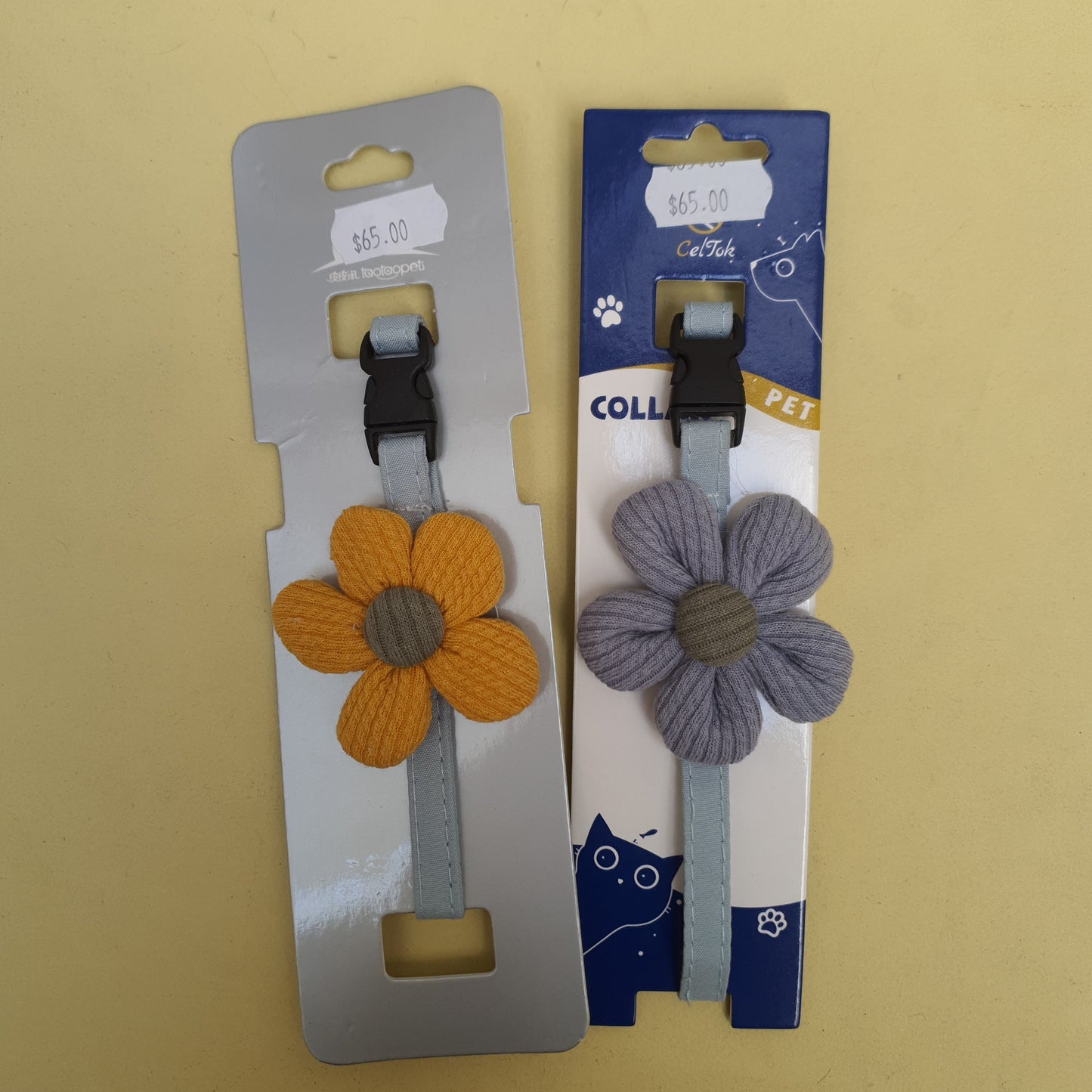 collar pequeño con flor amarilla