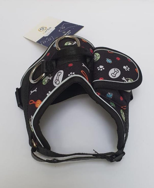PECHERA PARA PERRO NEGRA CON PELOTITAS CH